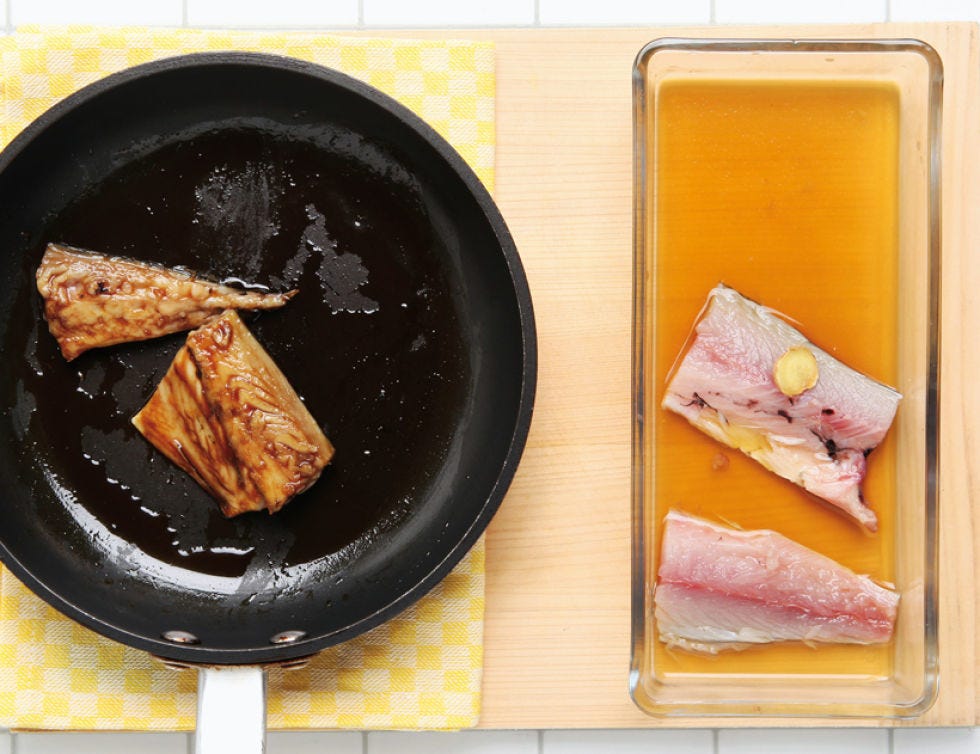 Food, Cuisine, Dish, Ingredient, Tableware, Animal product, Plate, Animal fat, Meal, Seafood, 