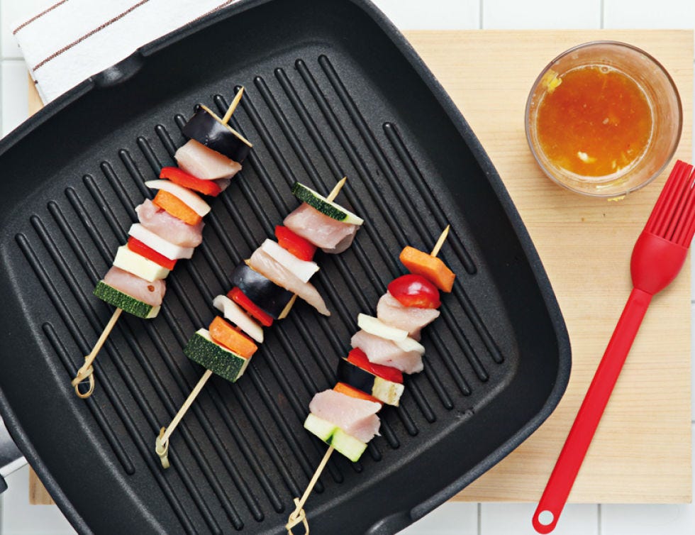 Food, Cuisine, Finger food, Ingredient, Tableware, Kitchen utensil, Dishware, Skewer, Cutlery, Bowl, 