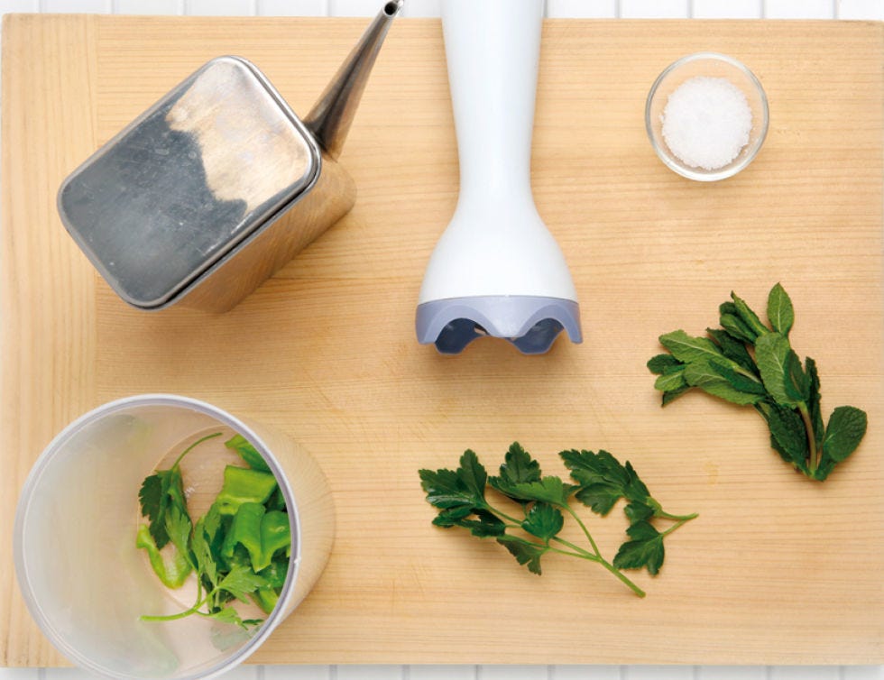 Leaf, Dishware, Leaf vegetable, Kitchen utensil, Office supplies, Ingredient, Tool, Fines herbes, Office instrument, Herb, 