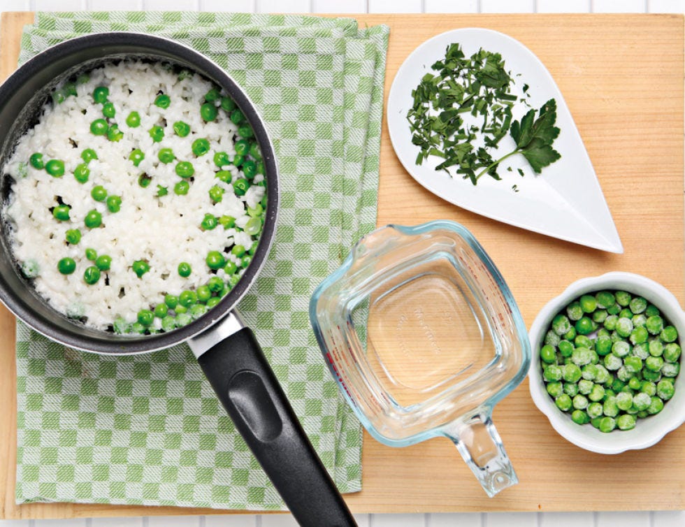 Food, Dishware, Ingredient, Cuisine, Serveware, White rice, Leaf vegetable, Vegetable, Produce, Cookware and bakeware, 
