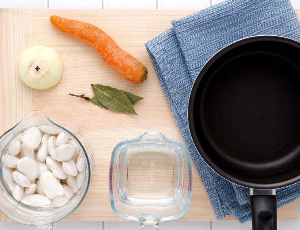Carrot, Food, Produce, Ingredient, Dishware, Kitchen utensil, Natural foods, Root vegetable, Vegetable, Cutlery, 