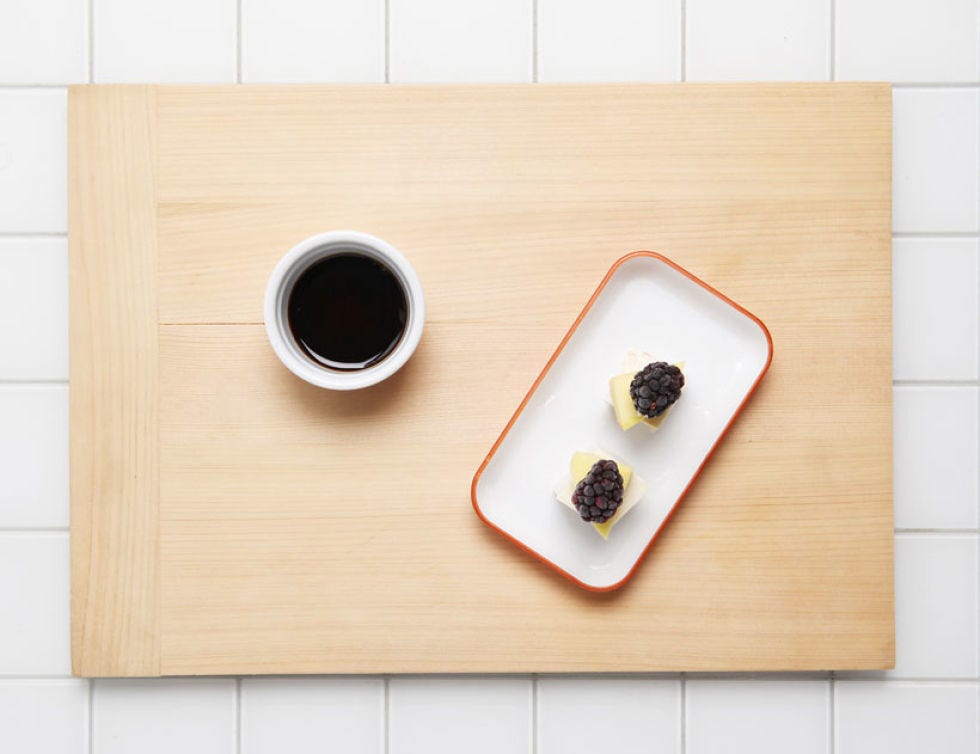 Serveware, Jam, Dishware, Beige, Dish, Pekmez, Rectangle, Balsamic vinegar, Condiment, Paint, 