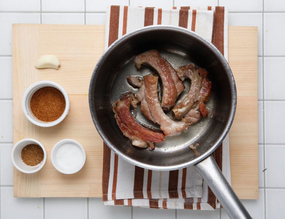 Food, Ingredient, Spice mix, Sausage, Breakfast, Spice, Seasoning, Animal product, Meat, Powder, 