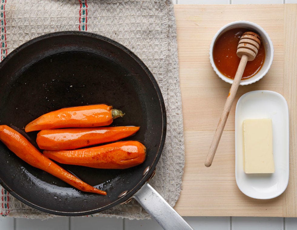 Carrot, Food, Root vegetable, Ingredient, Vegetable, Dishware, Serveware, Produce, Baby carrot, Kitchen utensil, 