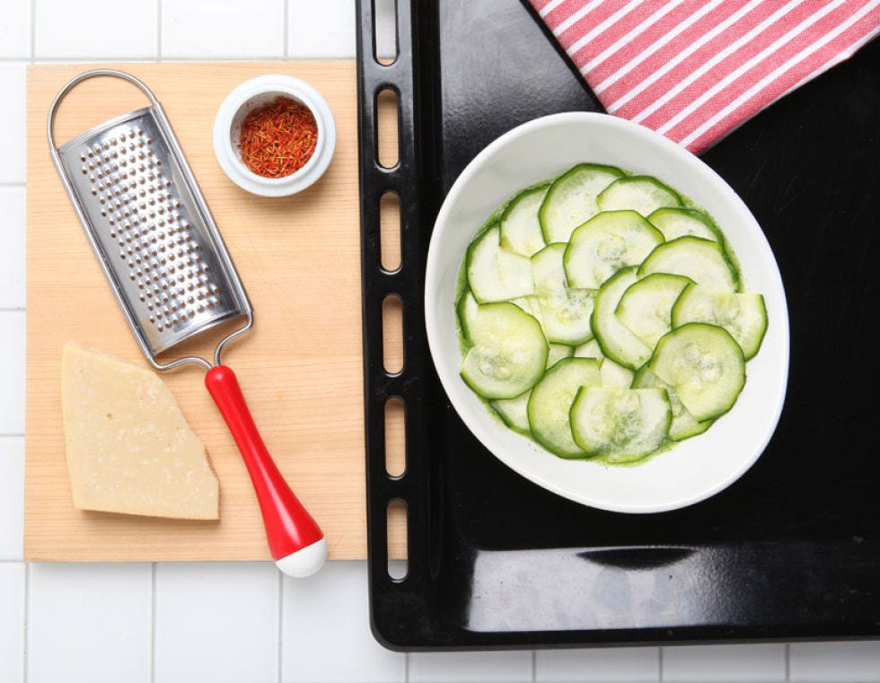 Food, Vegetable, Dishware, Produce, Tableware, Plate, Ingredient, Mobile phone, Cucumber, Kitchen utensil, 