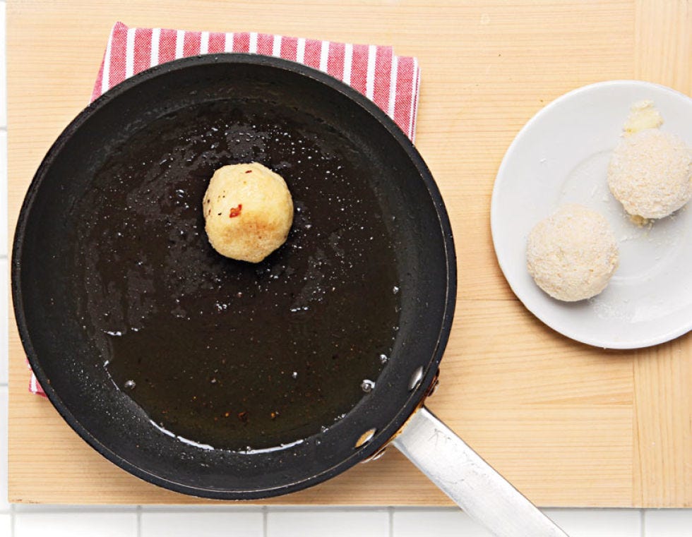 Food, Ingredient, Cookware and bakeware, Dishware, Cuisine, Frying pan, Cooking, Dish, Recipe, Plate, 