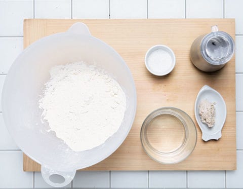 Dishware, Serveware, Kitchen utensil, Porcelain, Plate, Ceramic, Circle, Home accessories, Platter, Chemical compound, 