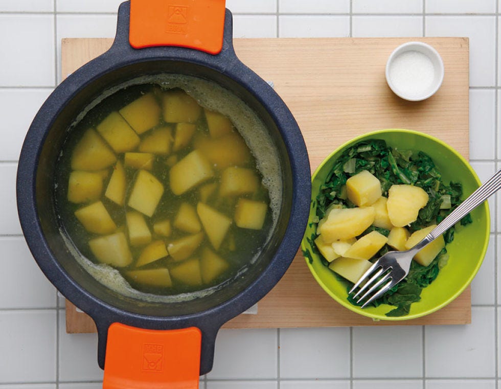 Food, Dishware, Produce, Ingredient, Root vegetable, Bowl, Serveware, Recipe, Cuisine, Kitchen utensil, 