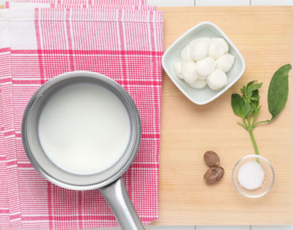 Dishware, Ingredient, Kitchen utensil, Serveware, Cutlery, Spoon, Cookware and bakeware, Produce, Bocconcini, Household silver, 