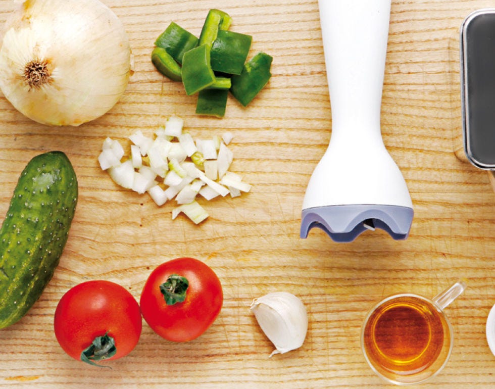 Vegan nutrition, Food, Produce, Ingredient, Natural foods, Vegetable, Whole food, Serveware, Dishware, Tomato, 