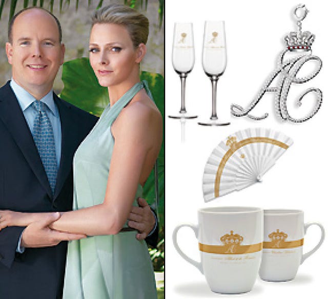 Serveware, Dishware, Coat, Dress, Outerwear, Suit, Formal wear, Drinkware, Tableware, Tie, 