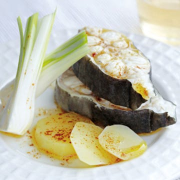 Food, Ingredient, Cuisine, Drink, Dishware, Tableware, Culinary art, Serveware, Dish, Garnish, 
