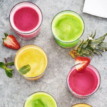 Drink, Alcoholic beverage, Ingredient, Tableware, Cocktail, Juice, Classic cocktail, Cocktail garnish, Distilled beverage, Daiquiri, 
