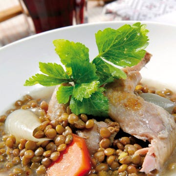 Food, Ingredient, Serveware, Tableware, Produce, Dishware, Alcoholic beverage, Dish, Drink, Alcohol, 