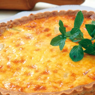 Food, Dish, Baked goods, Dessert, Ingredient, Recipe, Cuisine, Baking, Garnish, Comfort food, 