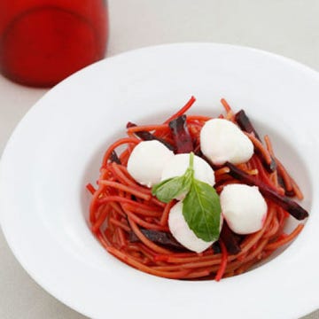 Food, Dishware, Cuisine, Ingredient, Cutlery, Kitchen utensil, Carmine, Spaghetti, Condiment, Garnish, 