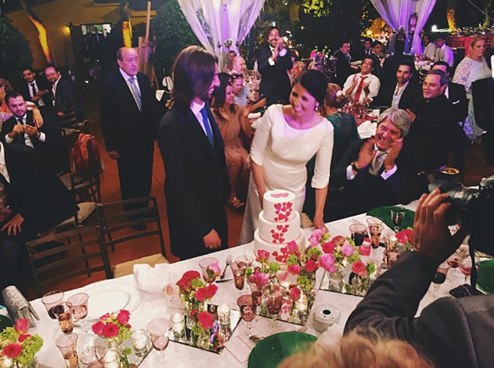 Tablecloth, Event, Function hall, Purple, Petal, Furniture, Pink, Party, Ceremony, Suit, 