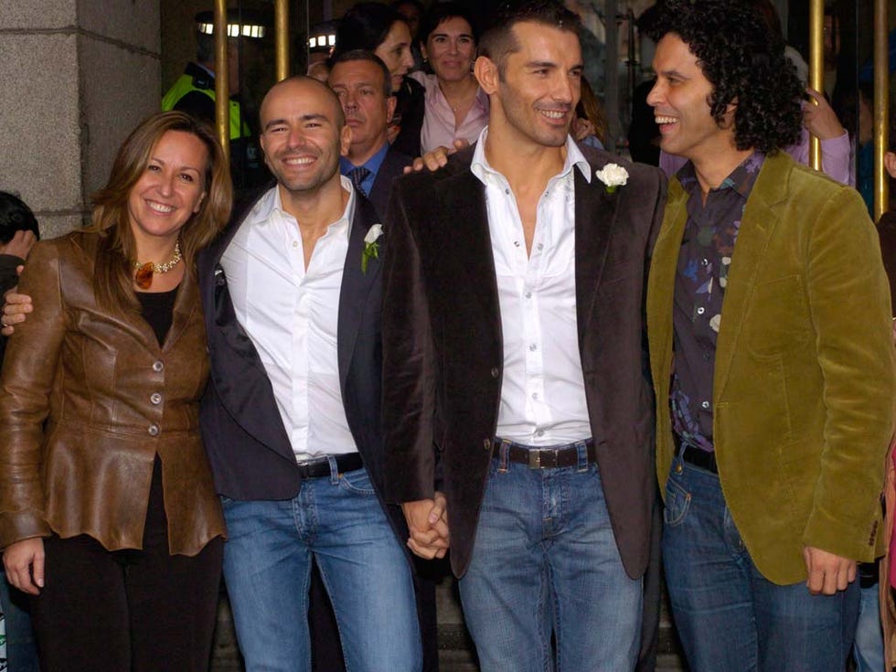 Hair, Face, Smile, Jacket, Denim, Trousers, Coat, Jeans, Textile, Shirt, 