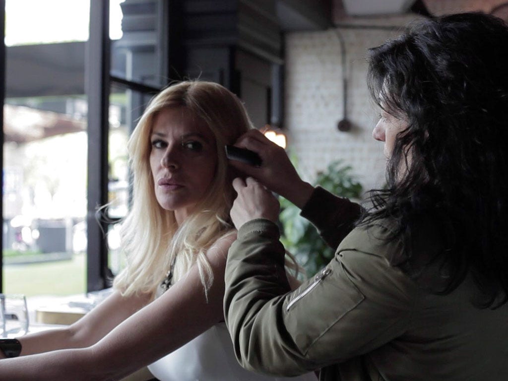 Hair, Finger, Shoulder, Hand, Wrist, Gesture, Long hair, Brown hair, Blond, Makeover, 