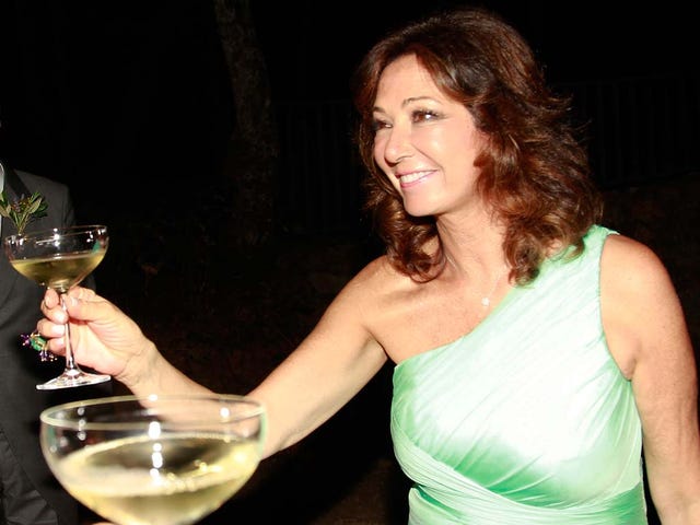 Drinkware, Smile, Stemware, Glass, Drink, Alcoholic beverage, Alcohol, Tableware, Martini glass, Barware, 