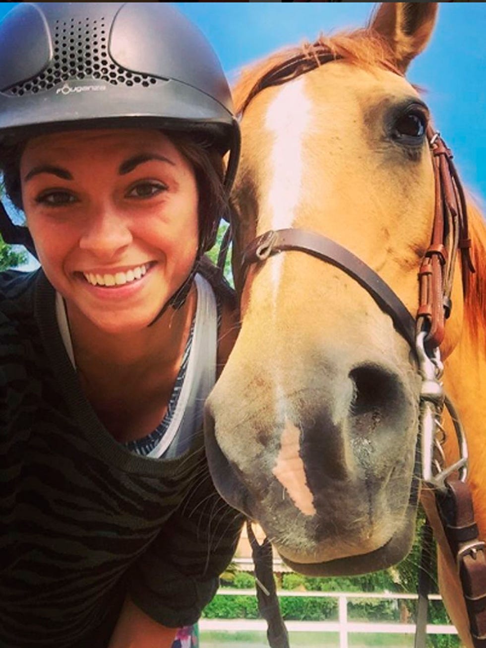 Organism, Skin, Horse, Vertebrate, Horse supplies, Bridle, Working animal, Helmet, Facial expression, Horse tack, 