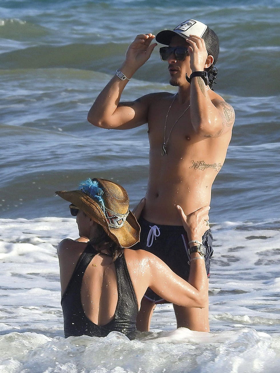 Fun, Human body, Water, Brassiere, Goggles, Elbow, Chest, Summer, Hat, Cap, 