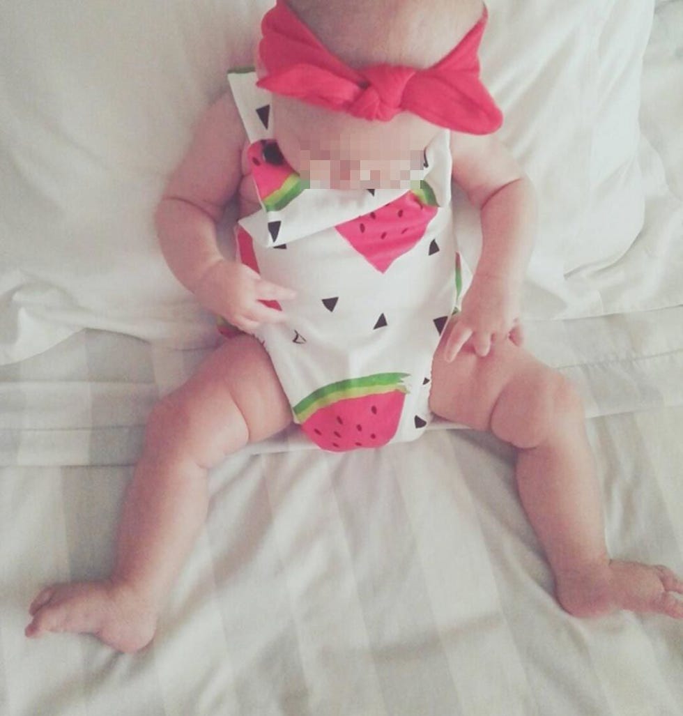 Finger, Textile, Pink, Wrist, Baby & toddler clothing, Toy, Trunk, Abdomen, Foot, Peach, 