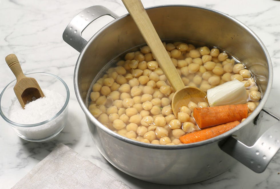 Garbanzos con chipirones