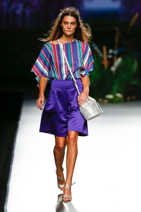 Clothing, Shoulder, Fashion show, Joint, Human leg, Style, Fashion model, Runway, Street fashion, Fashion accessory, 