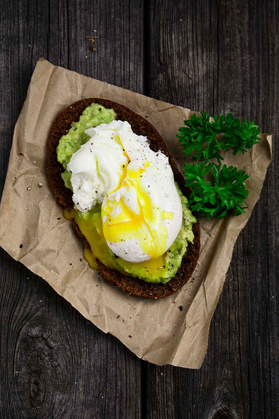 Wood, Food, Ingredient, Dish, Breakfast, Cuisine, Recipe, Meal, Dishware, Leaf vegetable, 