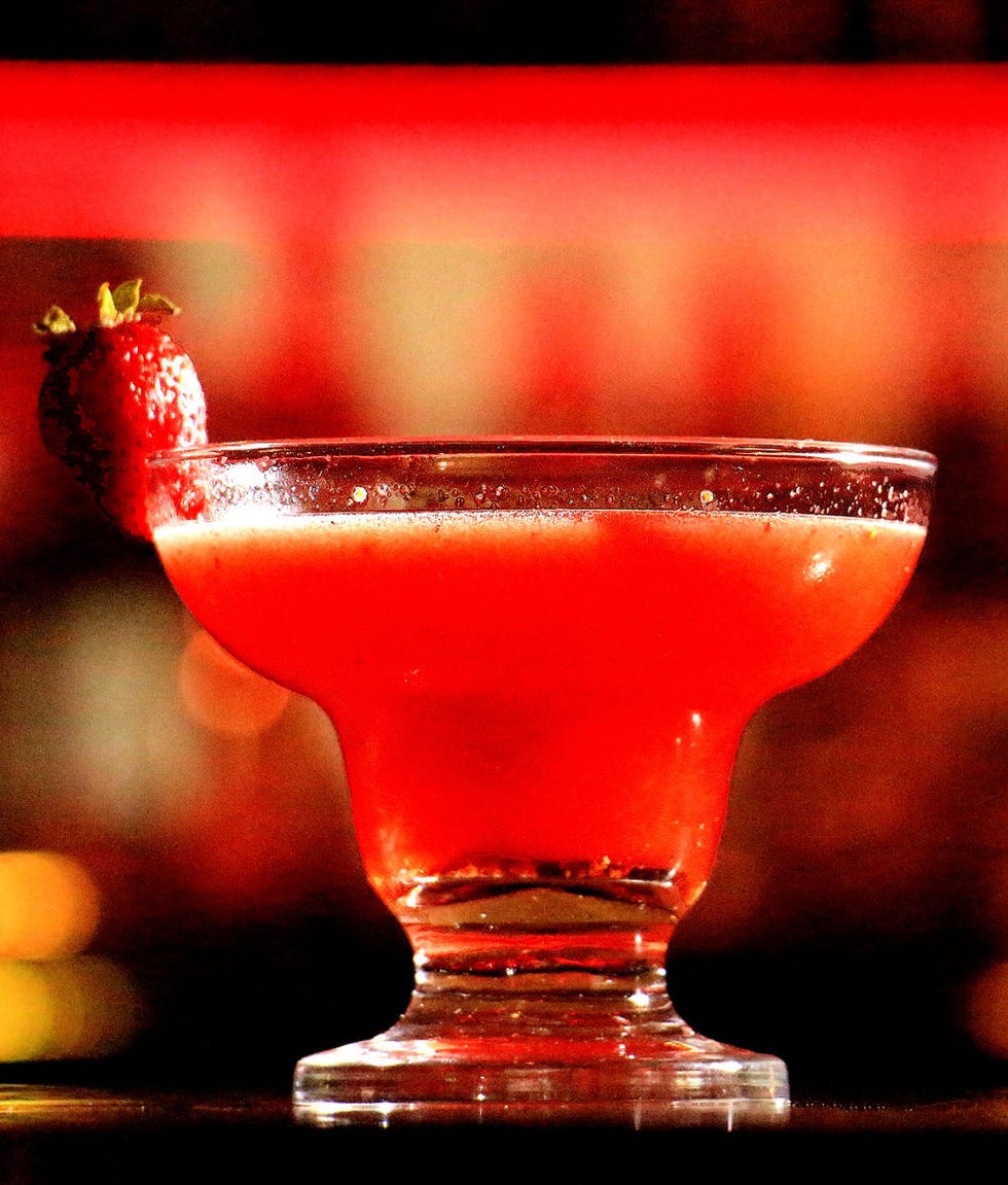 Liquid, Drink, Alcoholic beverage, Classic cocktail, Barware, Cocktail, Tableware, Ingredient, Martini glass, Distilled beverage, 