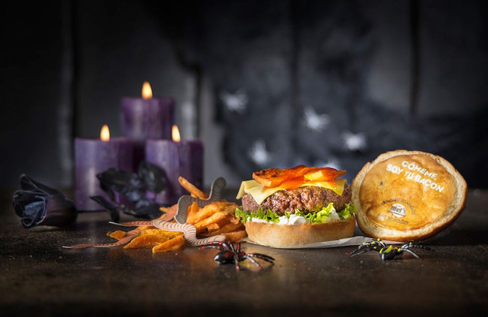 Food, Finger food, Dish, Ingredient, Baked goods, Meal, Breakfast, Cuisine, Bun, Sandwich, 