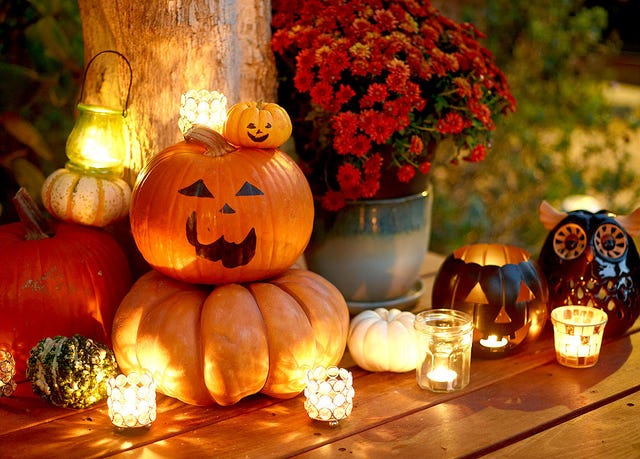 Lighting, Calabaza, Squash, Vegetable, Produce, Orange, Winter squash, Pumpkin, Holiday, Natural foods, 