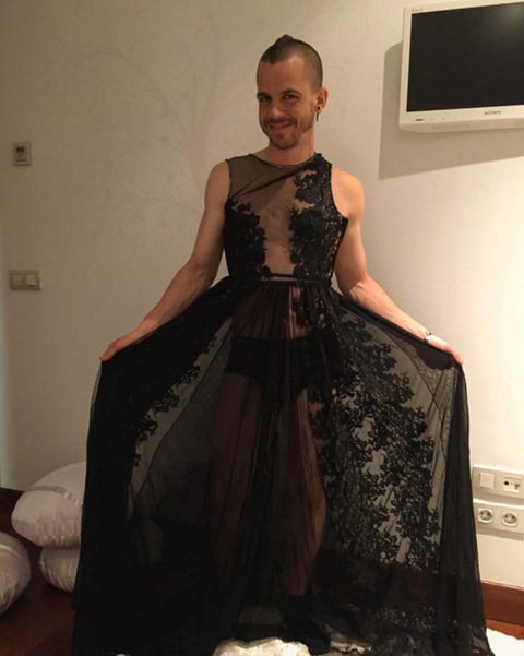 david muñoz, en "versión nochevieja" con el vestido de cristina pedroche
