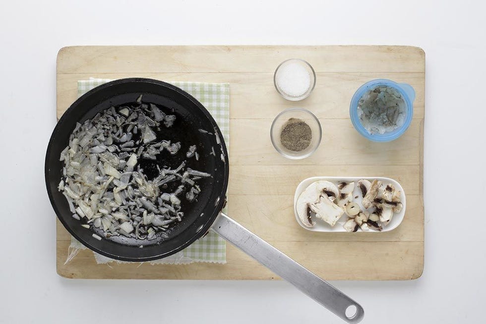 Food, Cuisine, Cookware and bakeware, Kitchen utensil, Recipe, Bowl, Ingredient, Dishware, Spoon, Saucepan, 