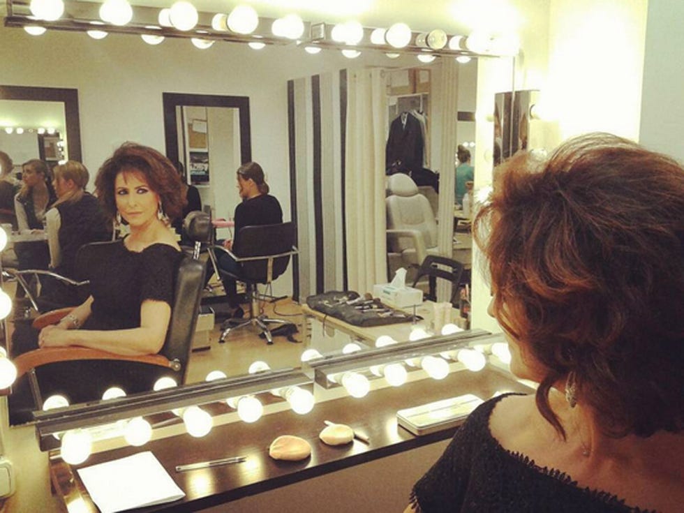 Lighting, Interior design, Interior design, Picture frame, Light fixture, Makeover, Hair coloring, Beauty salon, Mirror, Sweater, 