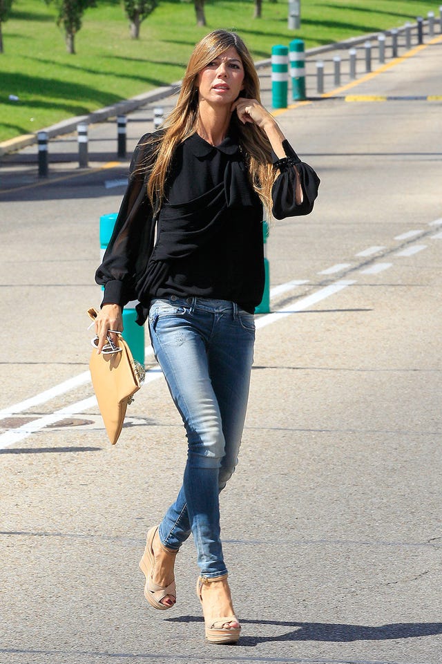 Clothing, Denim, Trousers, Jeans, Textile, Outerwear, Bag, Style, Street fashion, Fashion accessory, Clothing, Denim, Trousers, Jeans, Textile, Outerwear, Bag, Style, Street fashion, Fashion accessory,