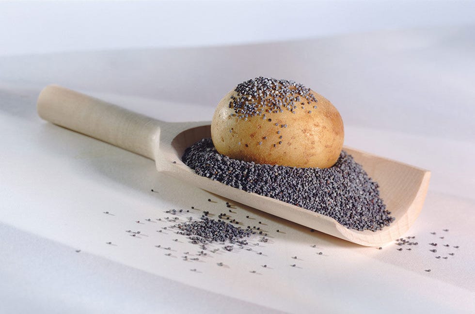 Food, Sesame, Cuisine, Dish, Ingredient, Poppy seed, Baked goods, Dessert, Dampfnudel, Bun, 