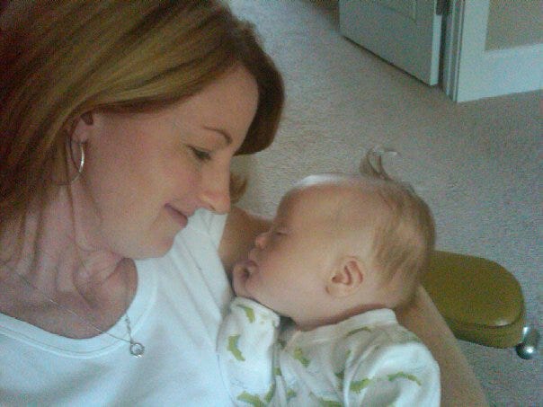 Head, Ear, Cheek, Skin, Earrings, Forehead, Comfort, Jewellery, Child, Mammal, 