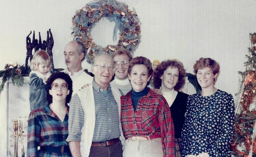 Plaid, People, Tartan, Textile, Pattern, Fashion, Vintage clothing, Design, Family, Pattern, 