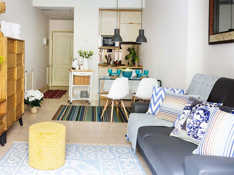 Room, Interior design, Wood, Floor, Living room, Flooring, Furniture, Home, Interior design, Couch, 