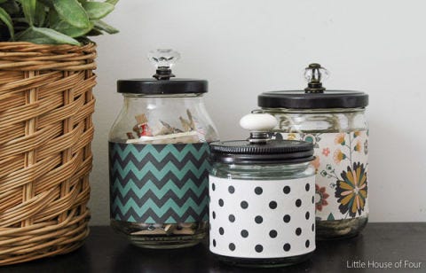 Basket, Food storage containers, Lid, Wicker, Storage basket, Home accessories, Serveware, Picnic basket, Polka dot, Crock, 