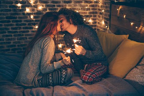 Human, Lighting, Comfort, Sitting, Interaction, Couch, Holiday, Love, Living room, Romance, 