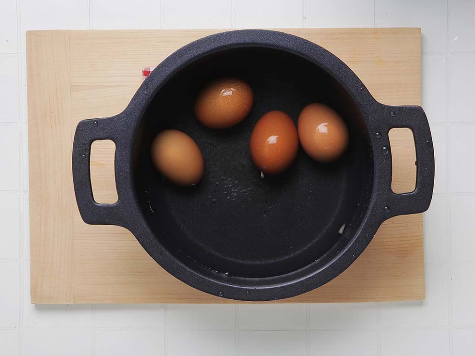 Wood, Brown, Ingredient, Hardwood, Wood stain, Egg, Rectangle, Plywood, Circle, Still life photography, 