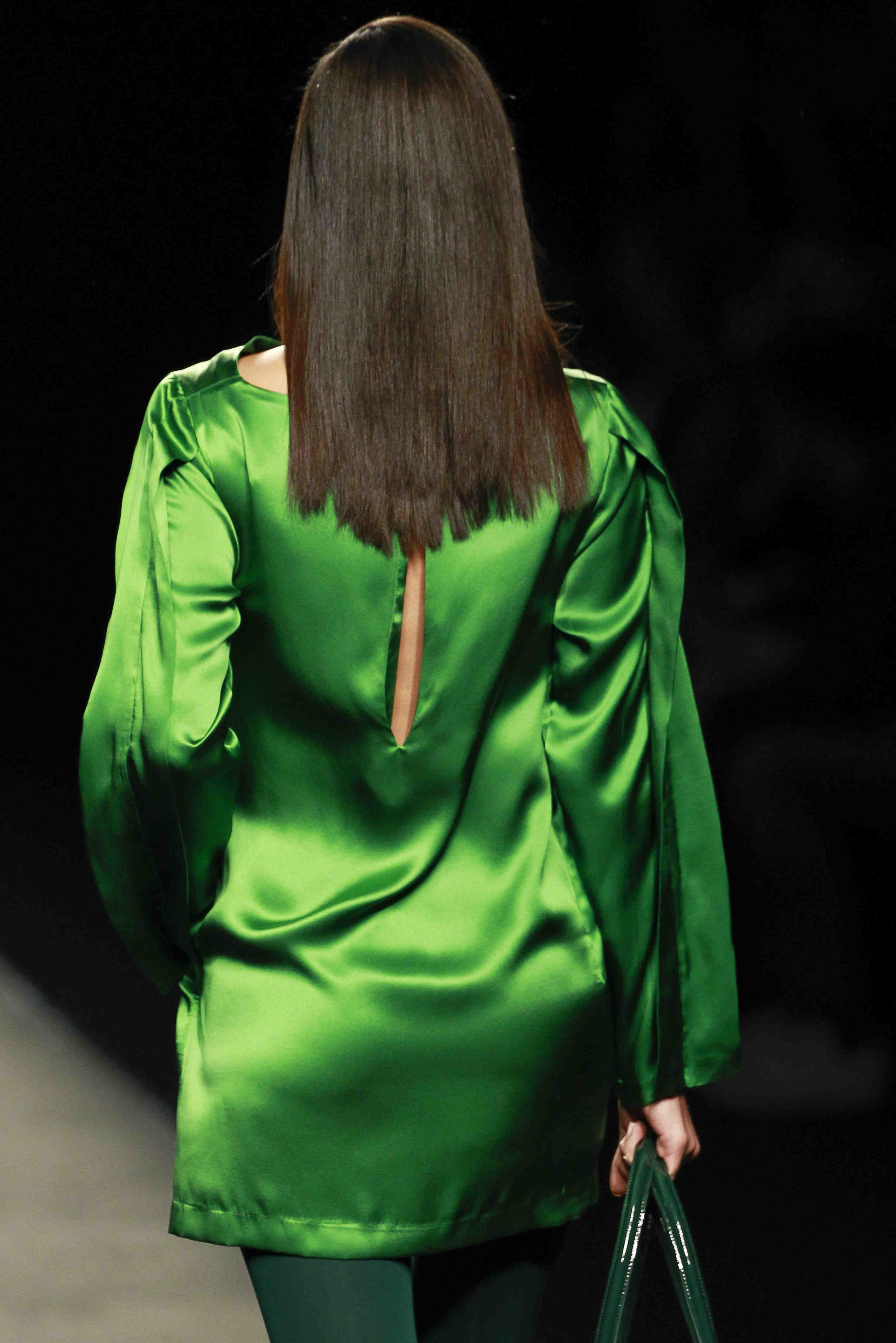 Green, Sleeve, Outerwear, Style, Bag, Blazer, Fashion, Back, Waist, Street fashion, 