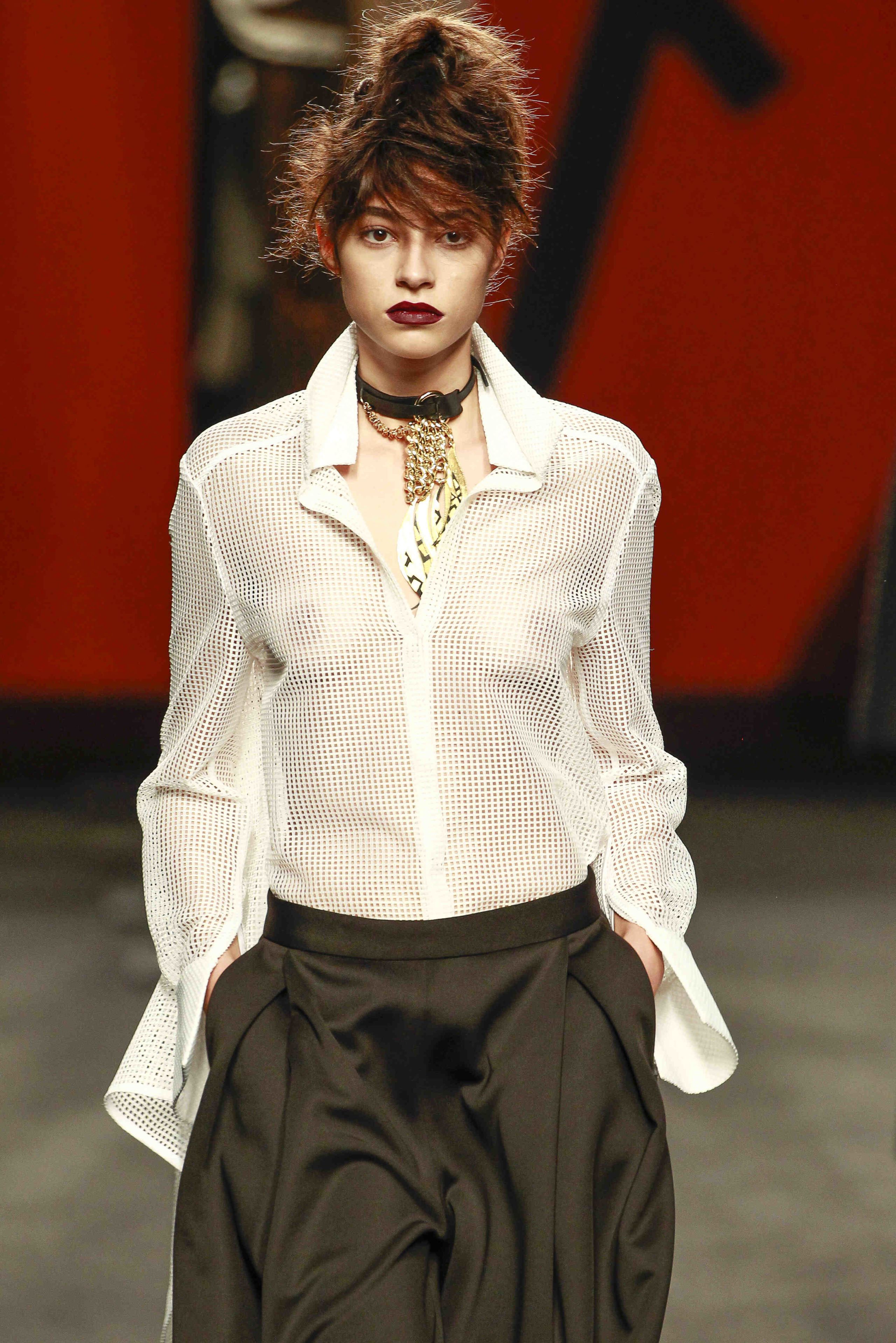 Sleeve, Dress shirt, Collar, Human body, Style, Formal wear, Blazer, Fashion model, Bangs, Jewellery, 