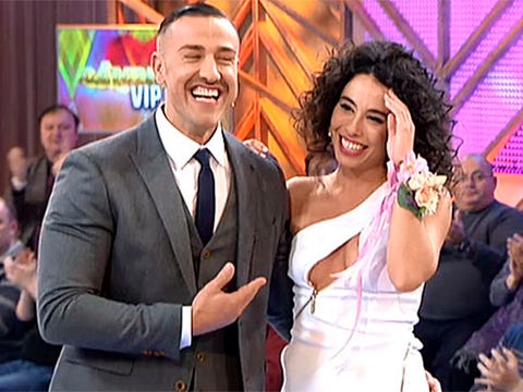rafa mora se compromete en 'cámbiame' con su chica macarena
