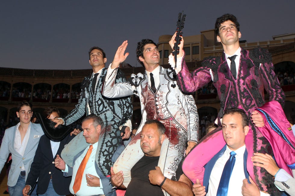 People, Social group, Event, Youth, Community, Fashion, Fun, Team, Crowd, Performance, People, Social group, Event, Youth, Community, Fashion, Fun, Team, Crowd, Performance,