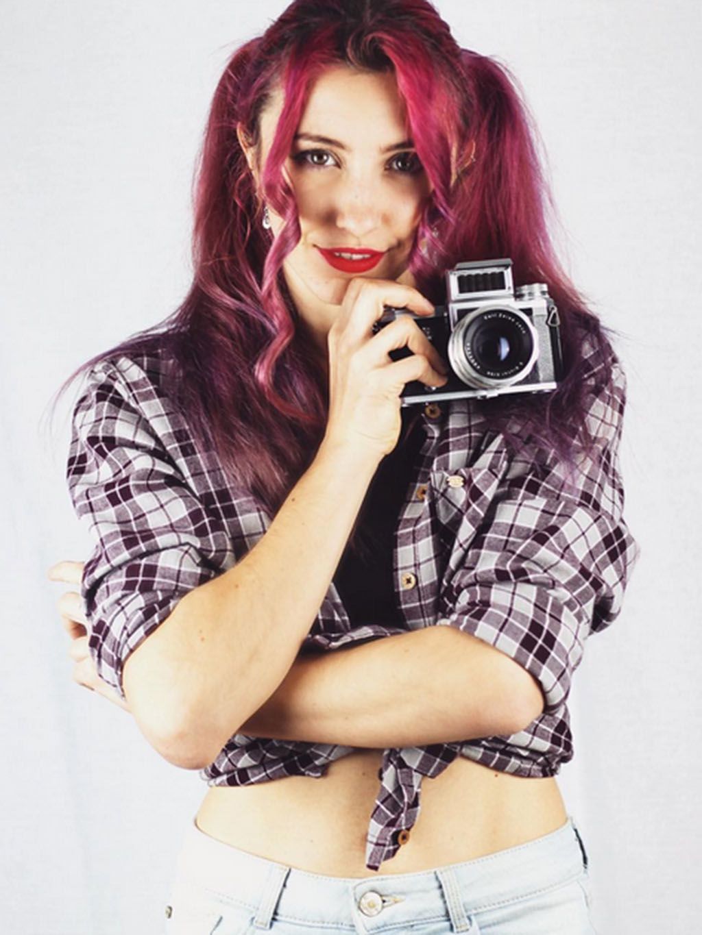 Hair, Lip, Beauty, Red, Pink, Purple, Hairstyle, Skin, Cool, Fashion, 