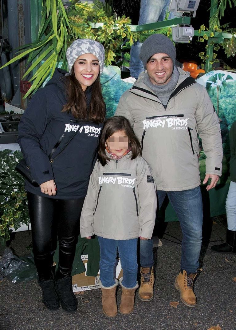 Outerwear, Jacket, Tree, Plant, Smile, 